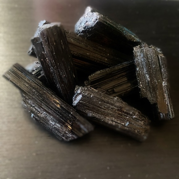 🔮 1 Raw Black Tourmaline Stick - Picture 4 of 6